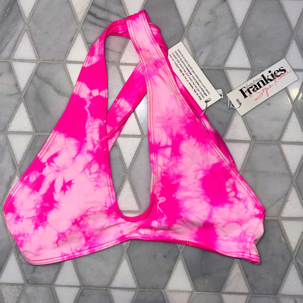 Sophia Richie X Frankie’s Bikinis collab Sunny top bikini